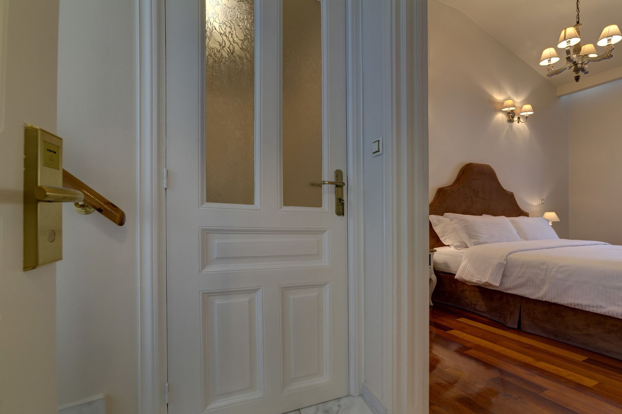 Фото Home & Poetry