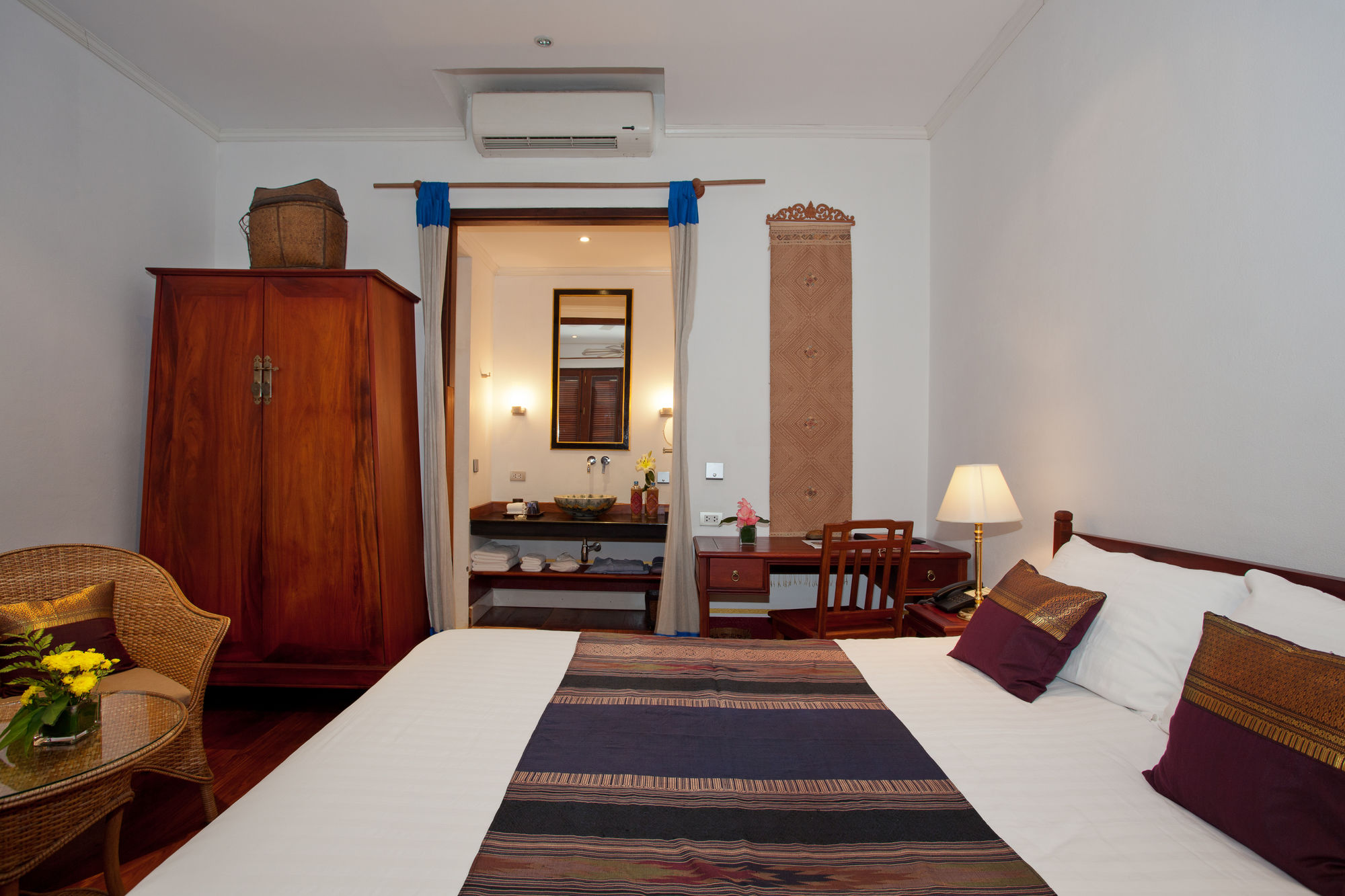 Фото The Belle Rive Boutique Hotel