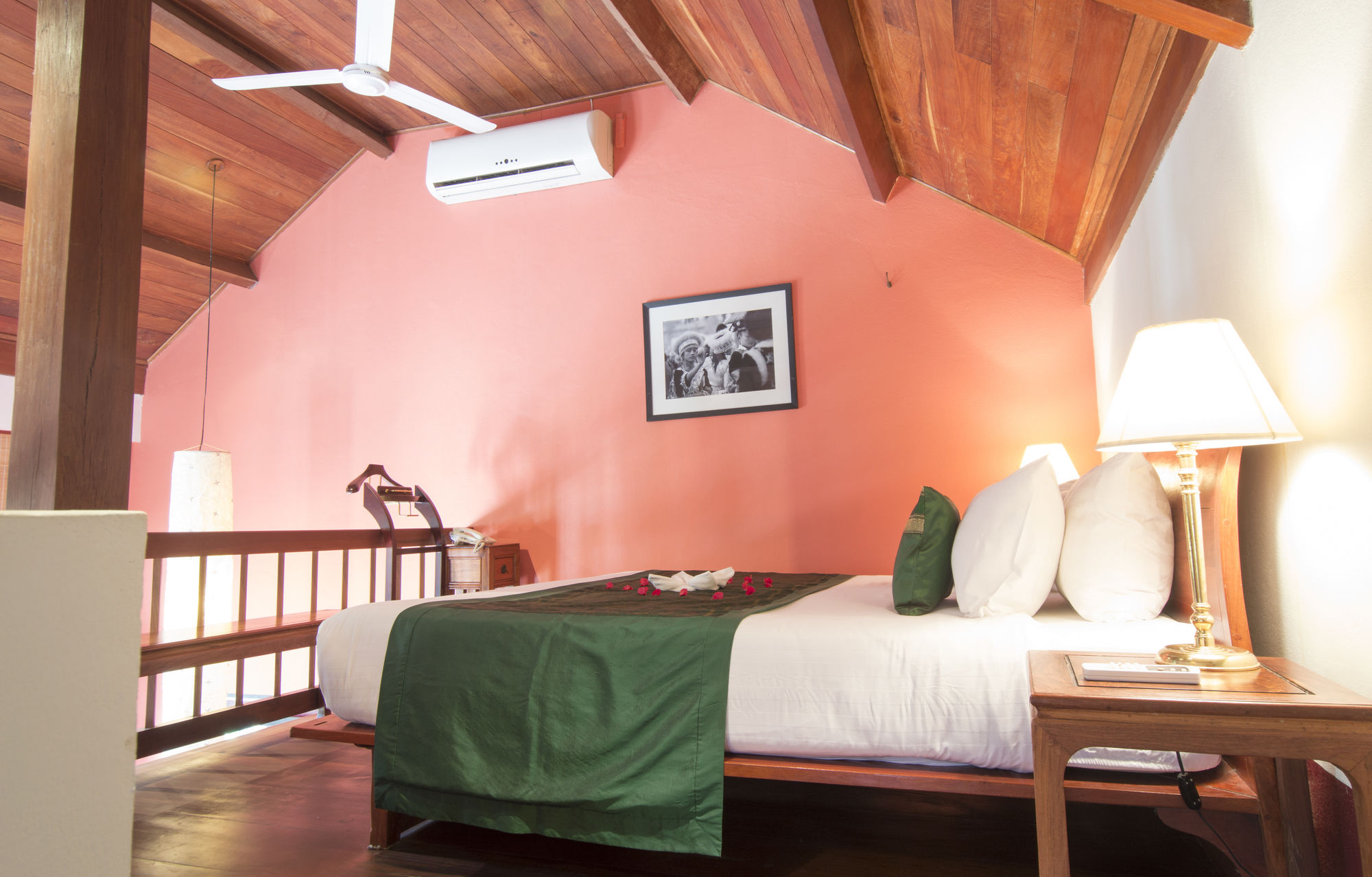 Фото The Belle Rive Boutique Hotel