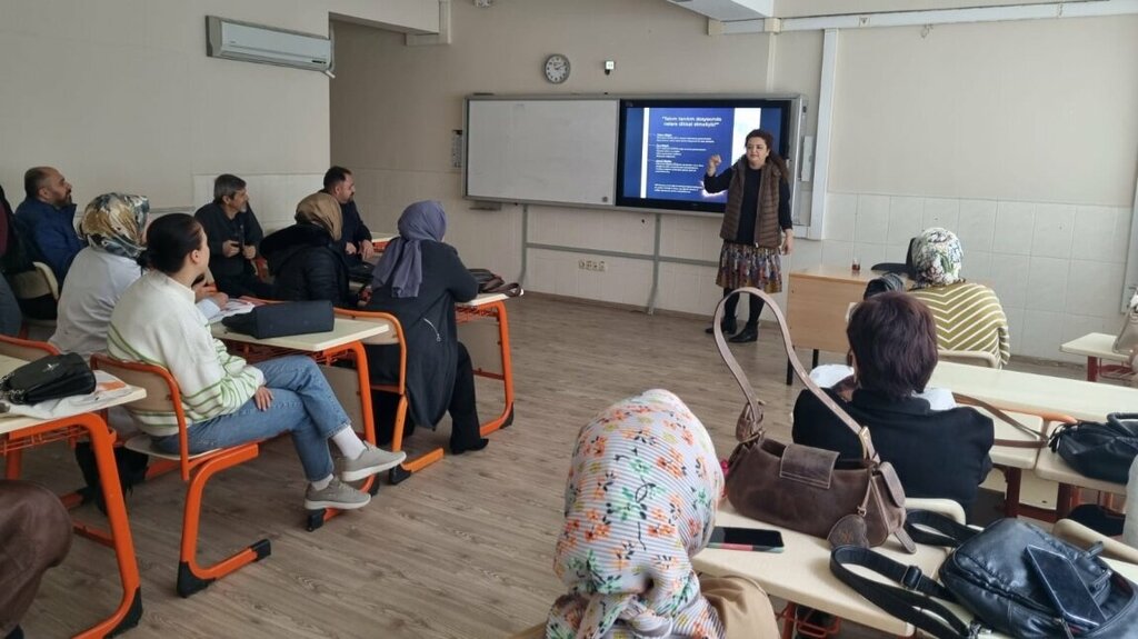 School Ataturk Middle School, Osmaniye, photo