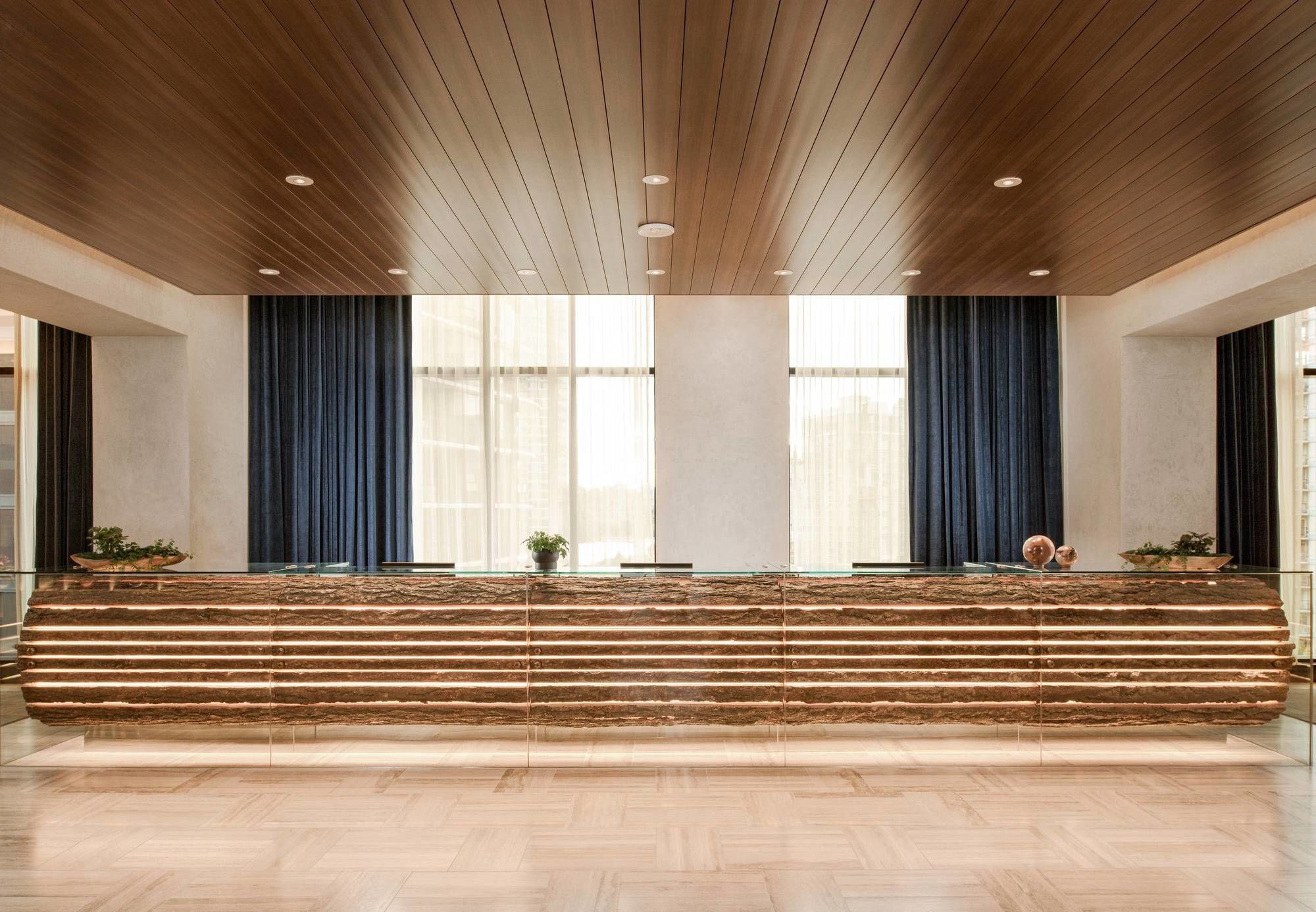 Фото The Douglas Autograph Collection