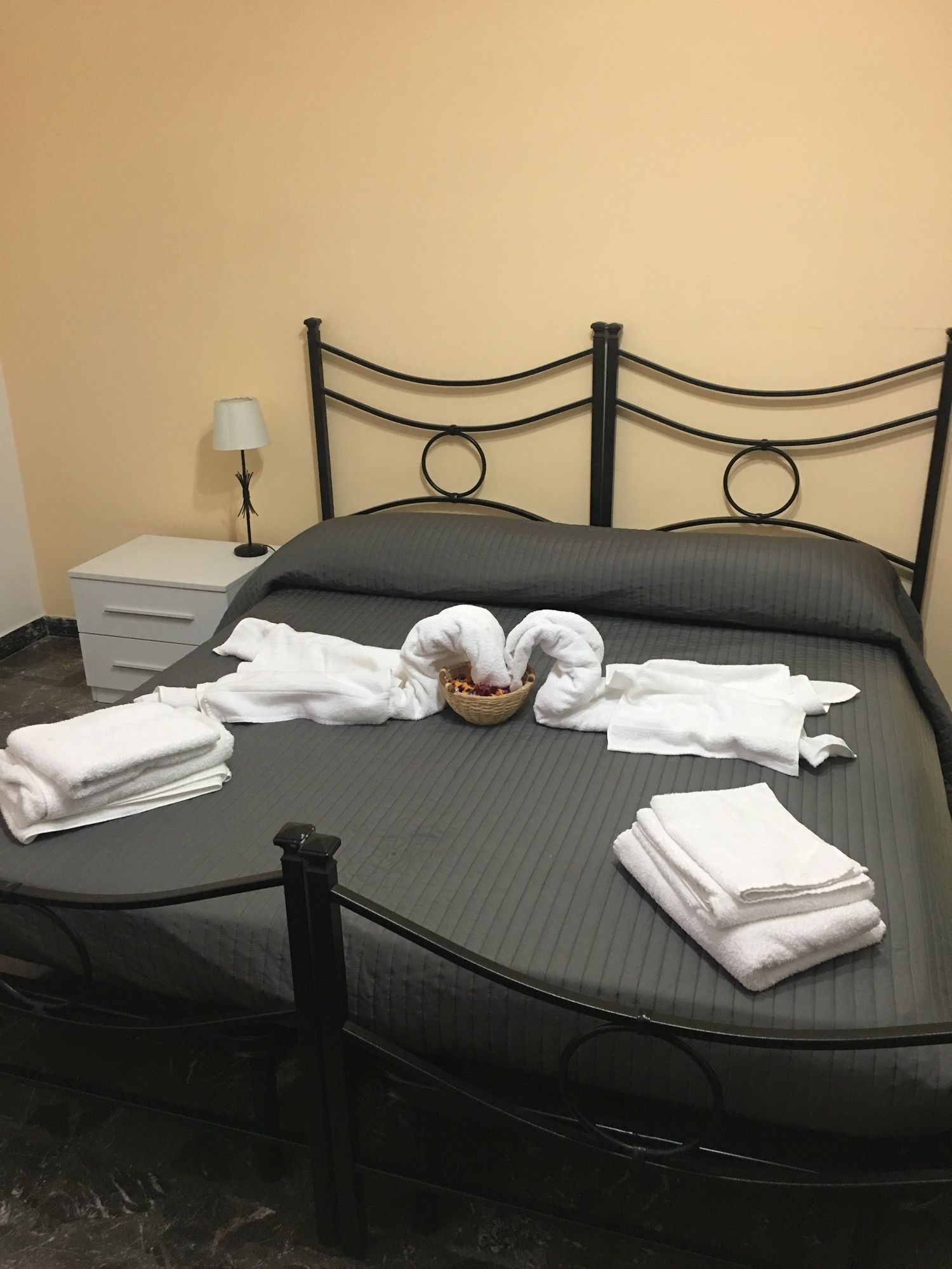 Фото Damiani & Sister Guest House