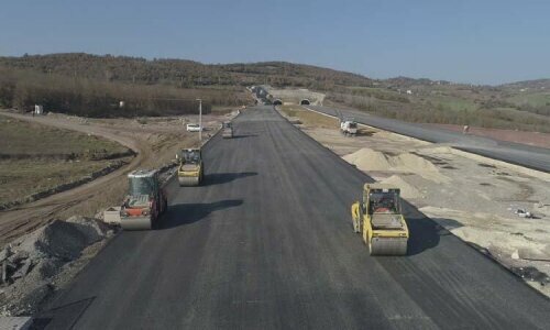 بناء وتصليح الطرق North Marmara Motorway Corporate Office ، اسطنبول، صورة