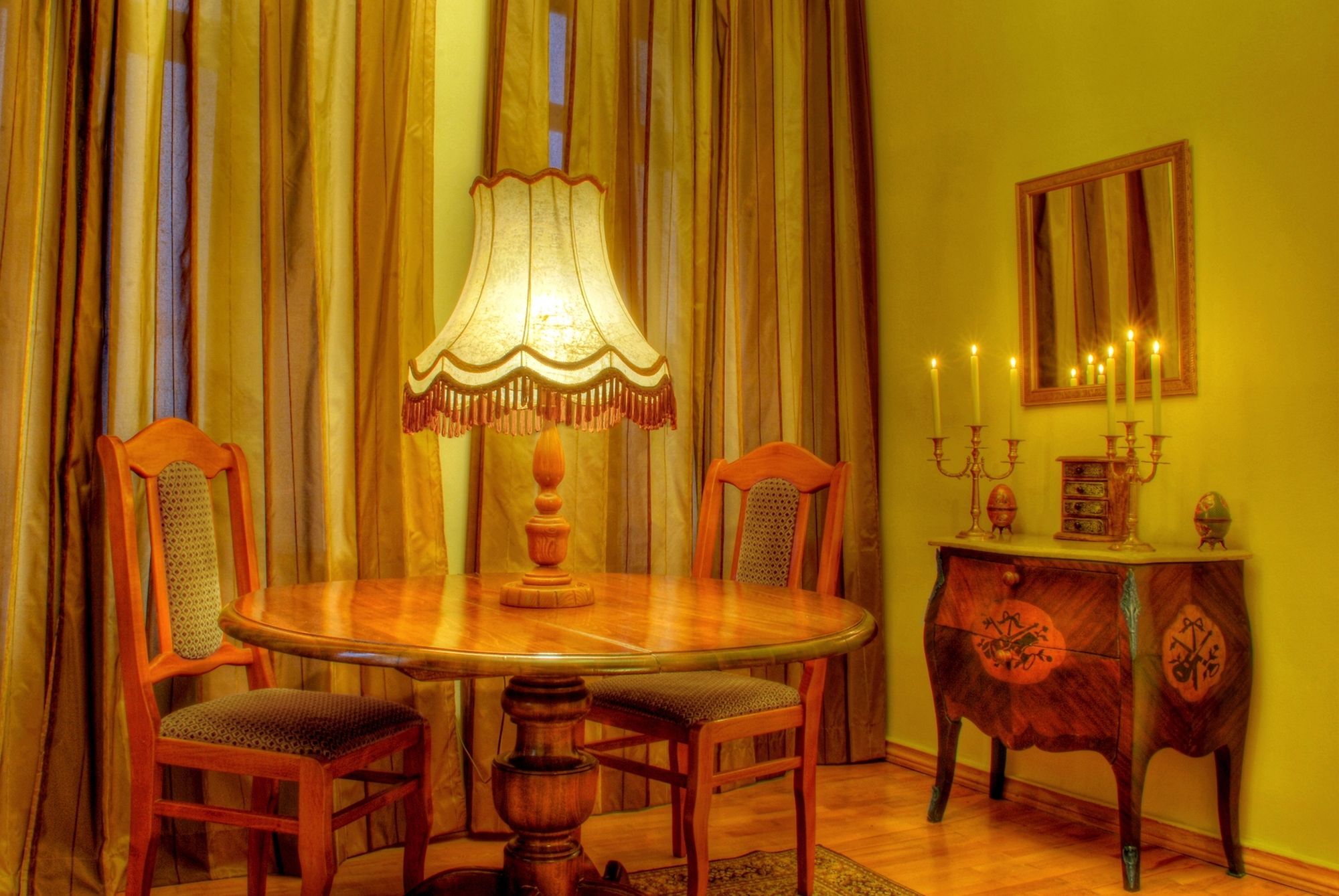 Фото British House