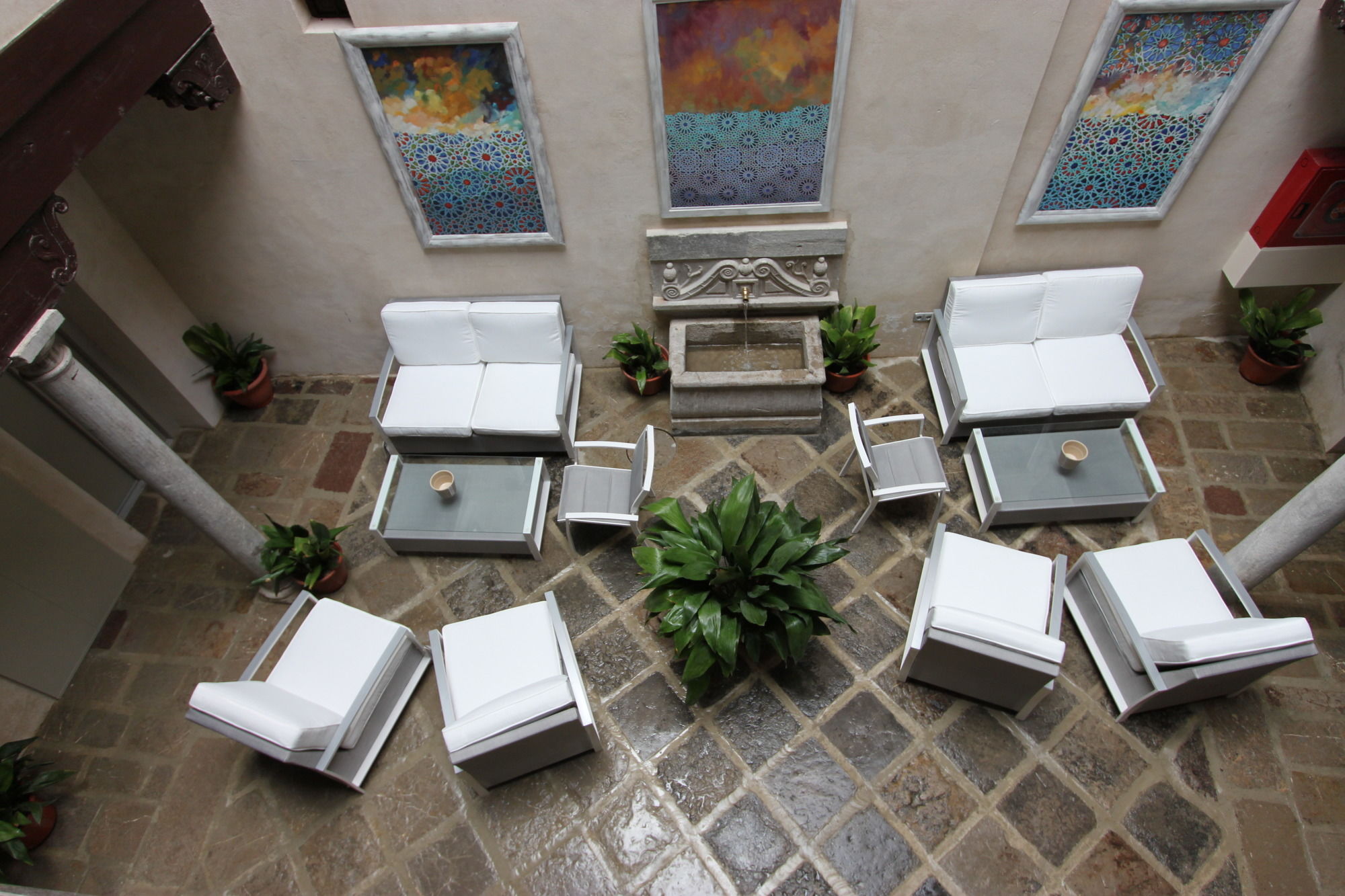 Фото Hotel Mercader de Sedas