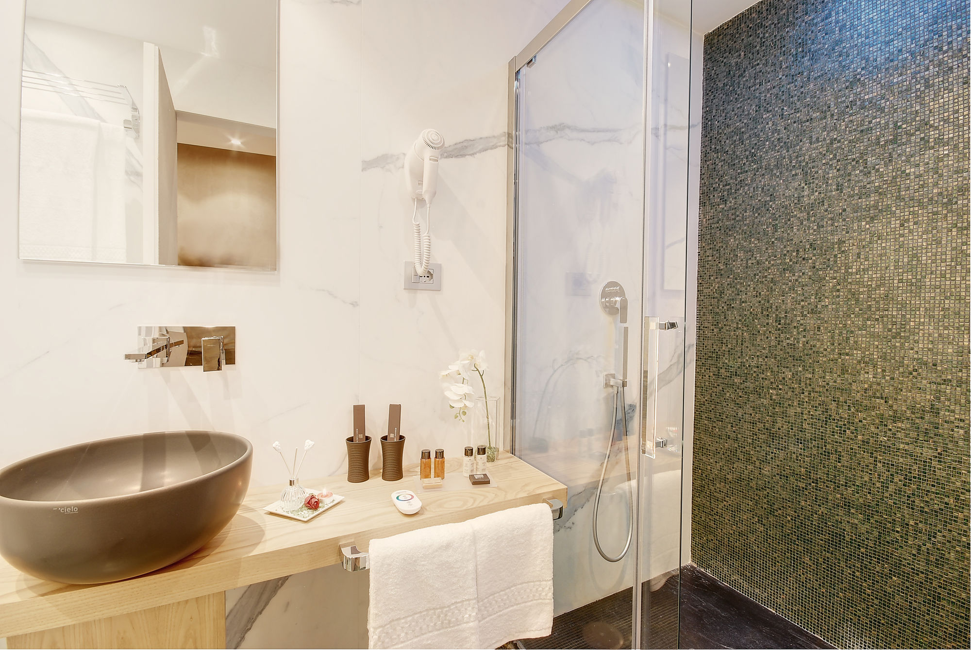Фото Sun Suite Luxury Pantheon