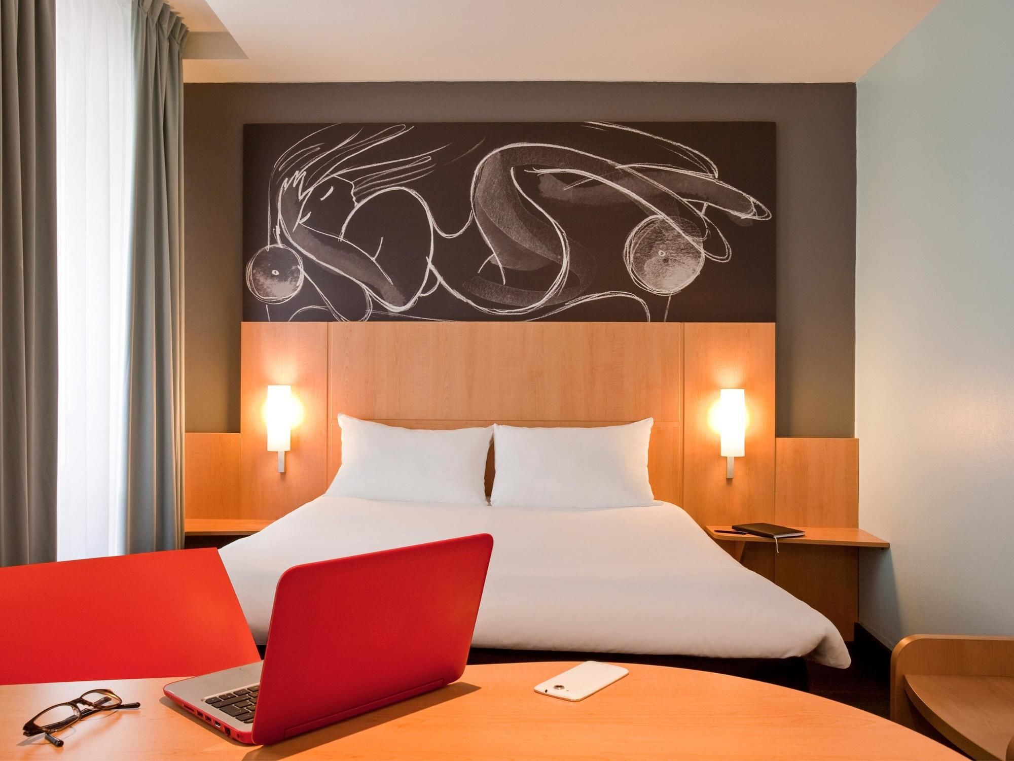 Фото Ibis Paris Gare de l'Est 10ème