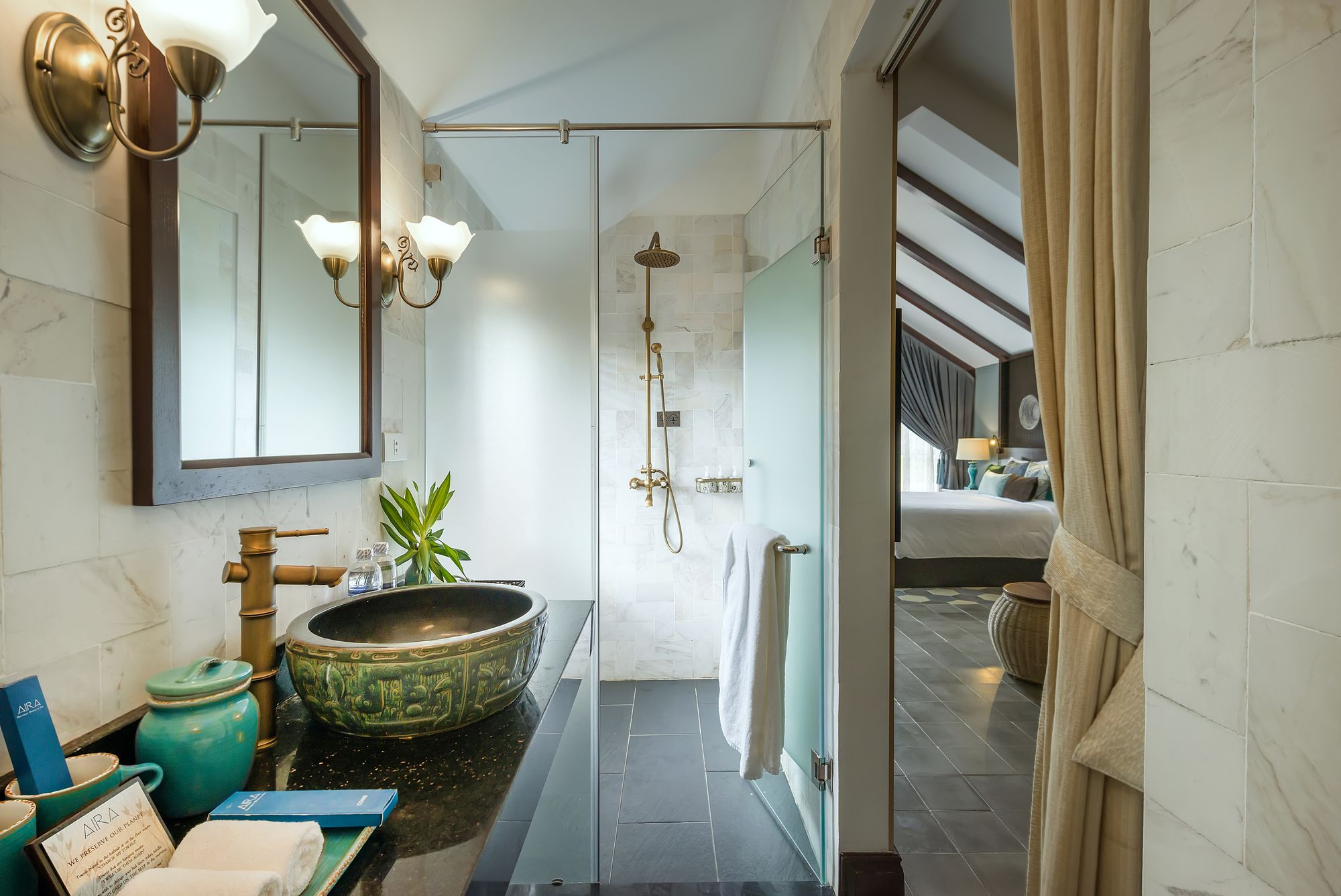 Фото Aira Boutique Hoi An Hotel & Villa