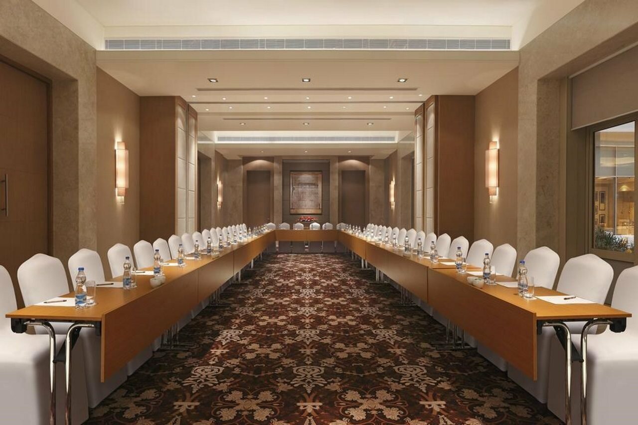 Фото DoubleTree by Hilton Hotel Agra