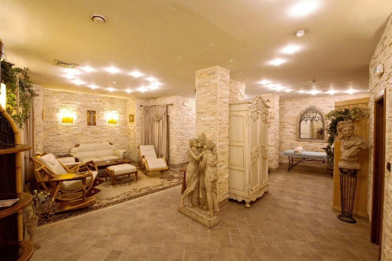 Фото Grand Hotel London