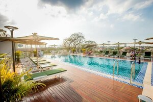 Гостиница Prestige Residences at Golden Valley