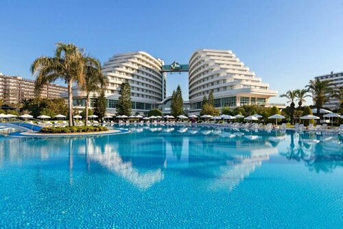 Внешний вид отеля Miracle Resort Hotel в Аксу, фото 1