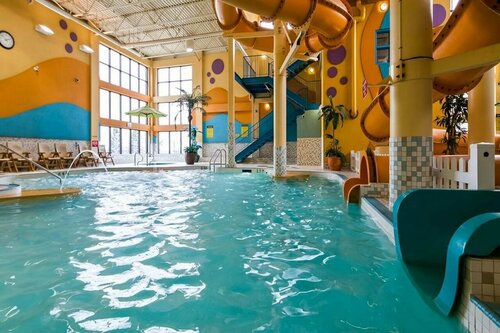 Внешний вид отеля Best Western Plus Port O'Call Hotel в Калгарях, фото 4