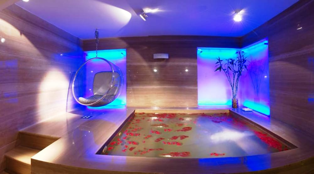 Фото The Park Kolkata