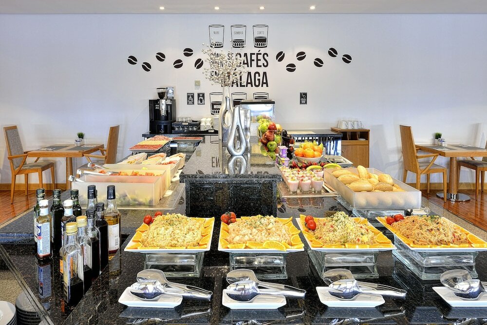 Фото Malaga Alameda Centro Affiliated by Meliá