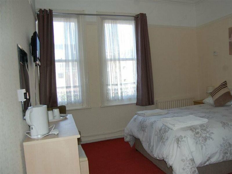 Фото Weatherbury Hotel