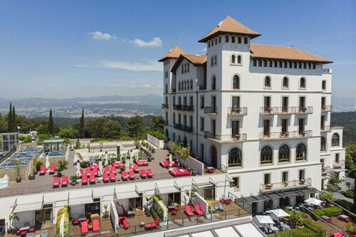 Гостиница Gran Hotel La Florida в Сант-Кугате-дель-Вальесе