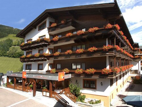 Внешний вид отеля Eva, Village в Заальбах-Хинтерглемме, фото 1