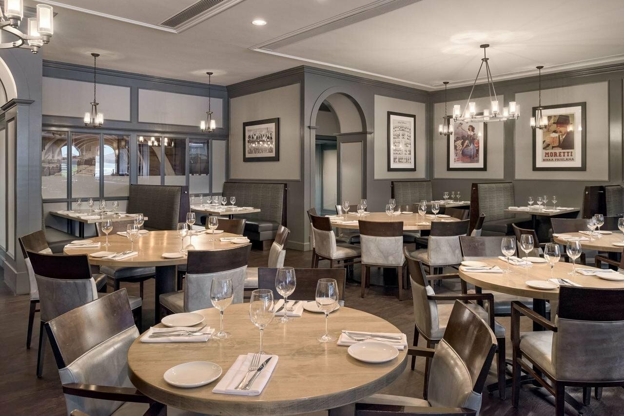 Фото Georgian Court Hotel