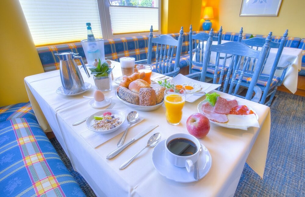 Фото Country Hotel Timmendorfer Strand