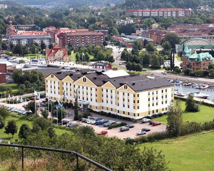 Фото Hotel Riverside