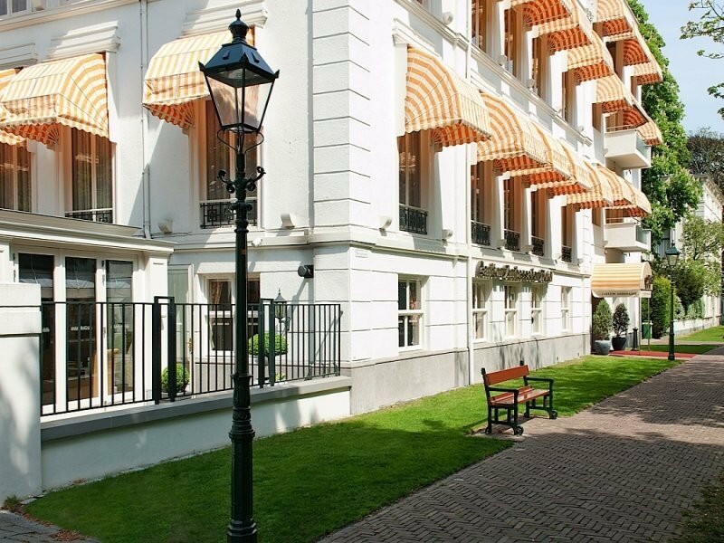 Фото Carlton Ambassador Hotel