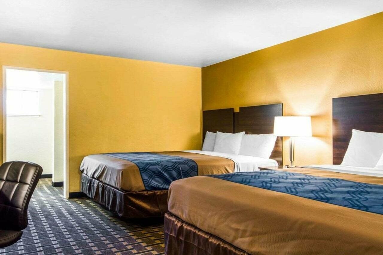 Фото Econo Lodge Sacramento Convention Center