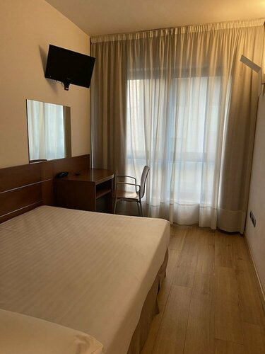 Внешний вид отеля Hotel Duerming Longoria Plaza в Овьедо, фото 3