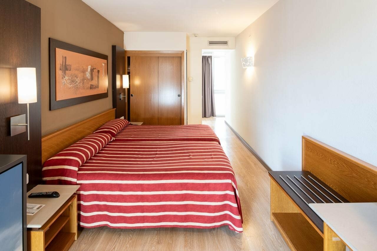 Фото Catalonia Bristol