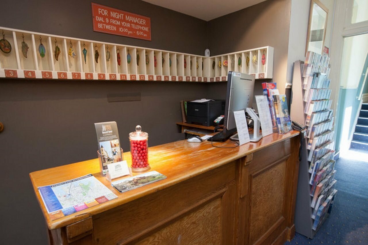 Фото The Russell Boutique Hotel