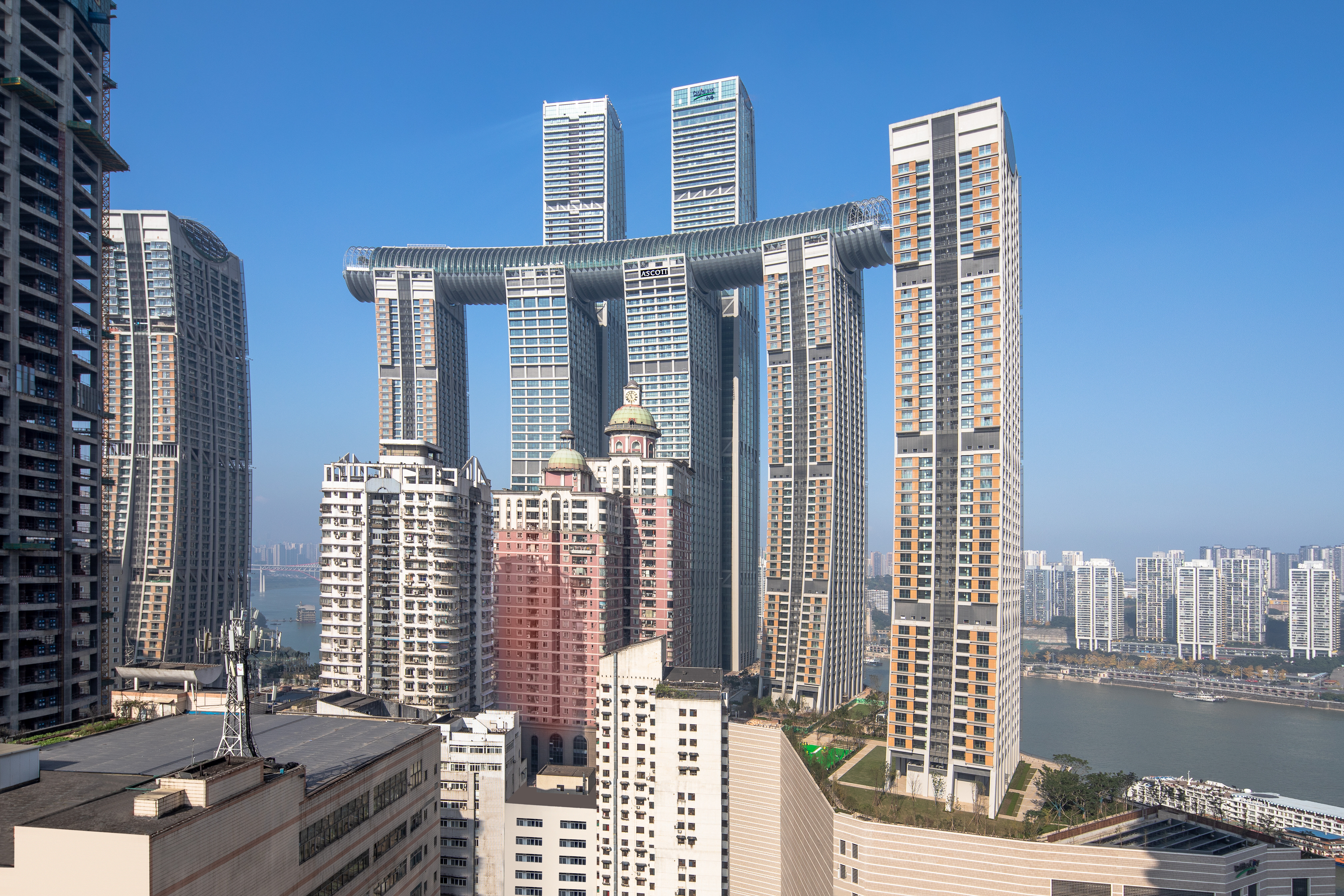 Фото Ascott Raffles City Chongqing