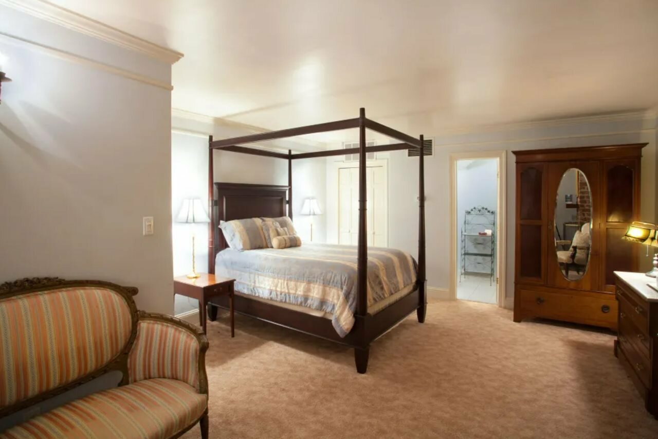 Фото 17Hundred90 Inn and Restaurant