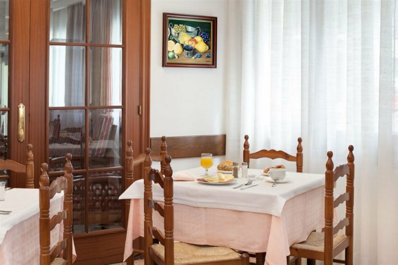 Фото Hotel Ninays