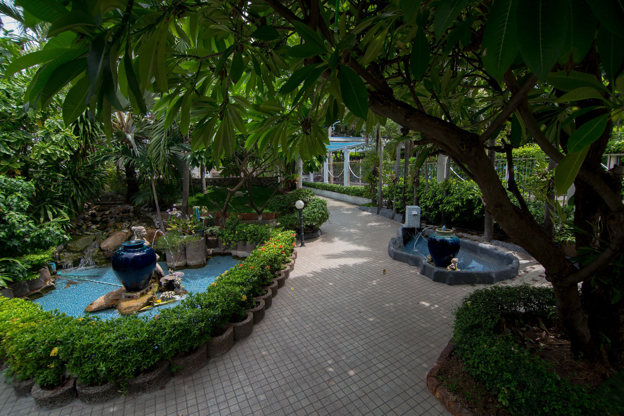 Фото Natural Beach Hotel