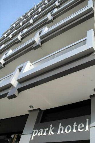 Гостиница The Park Hotel Piraeus в Пирее