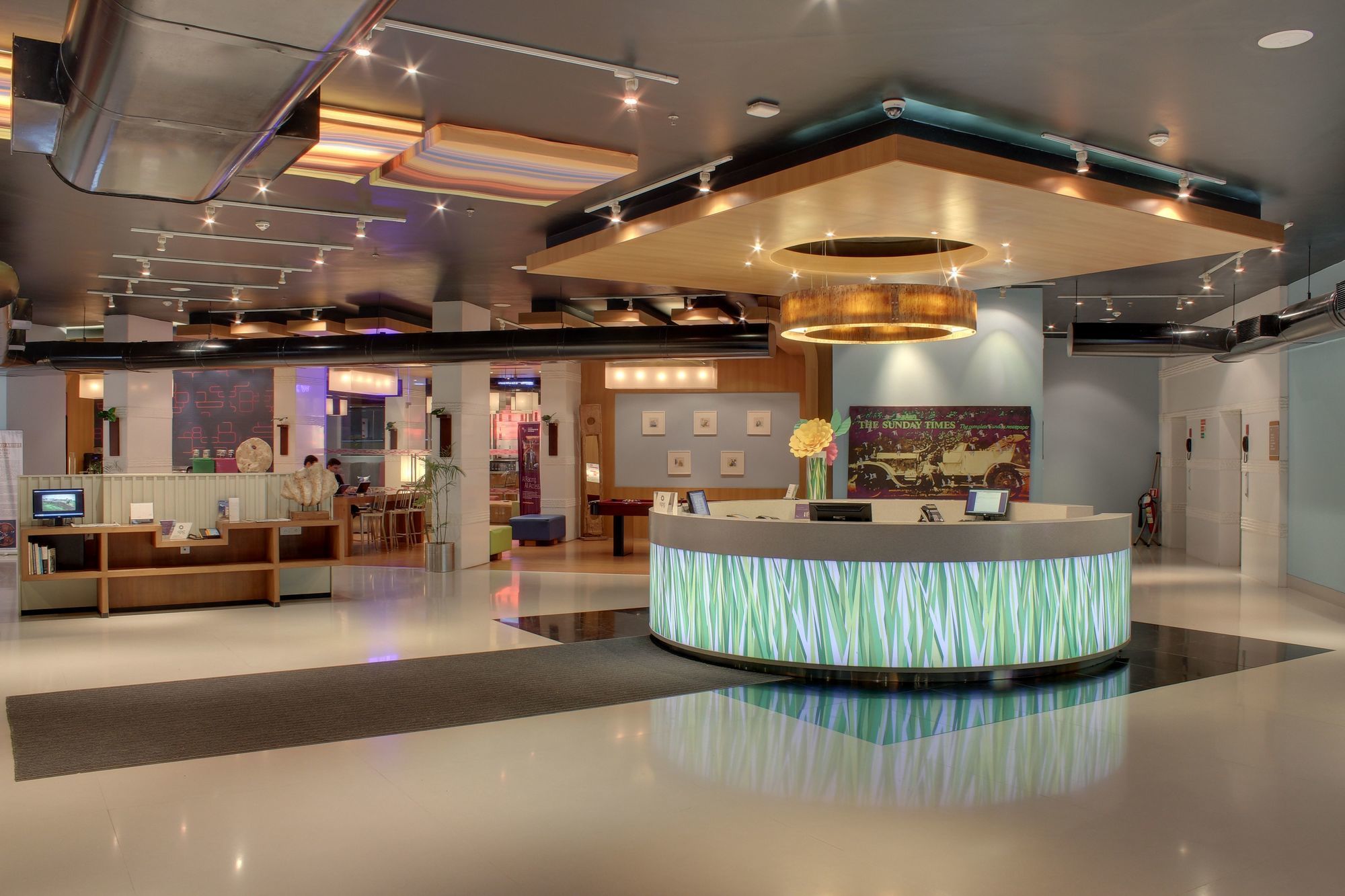 Фото Vivanta Ahmedabad Sg Highway