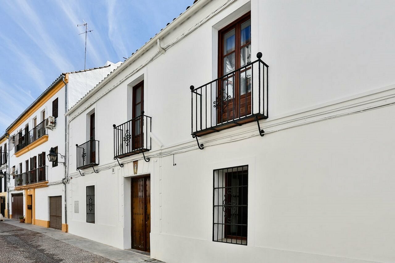 Фото Apartamentos Puerta Sevilla De Cordoba