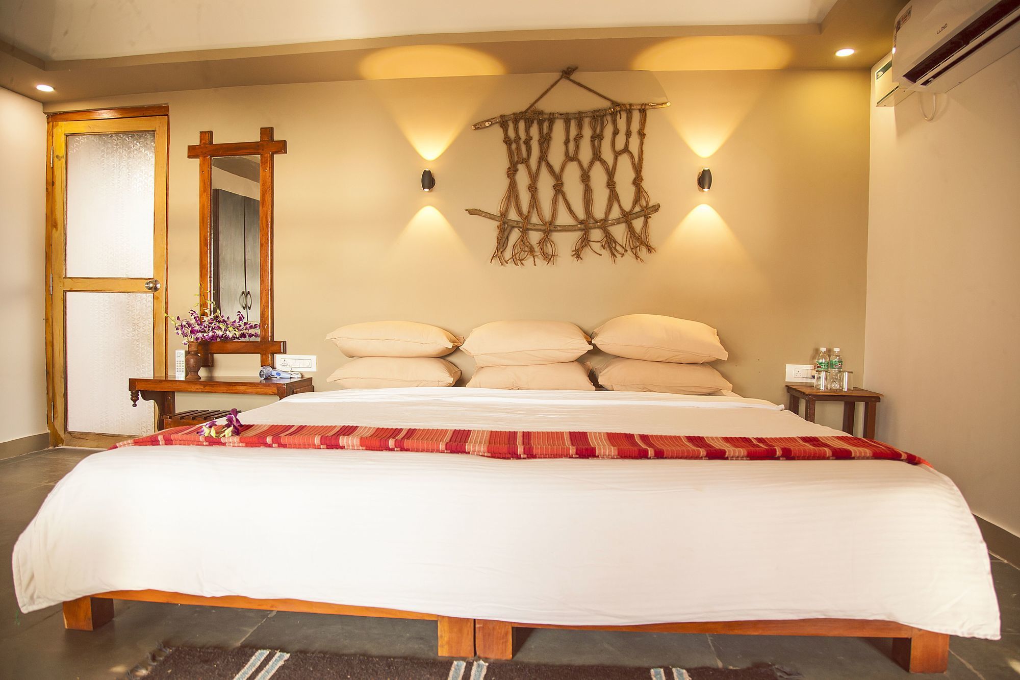 Фото Mariposa Beach Grove