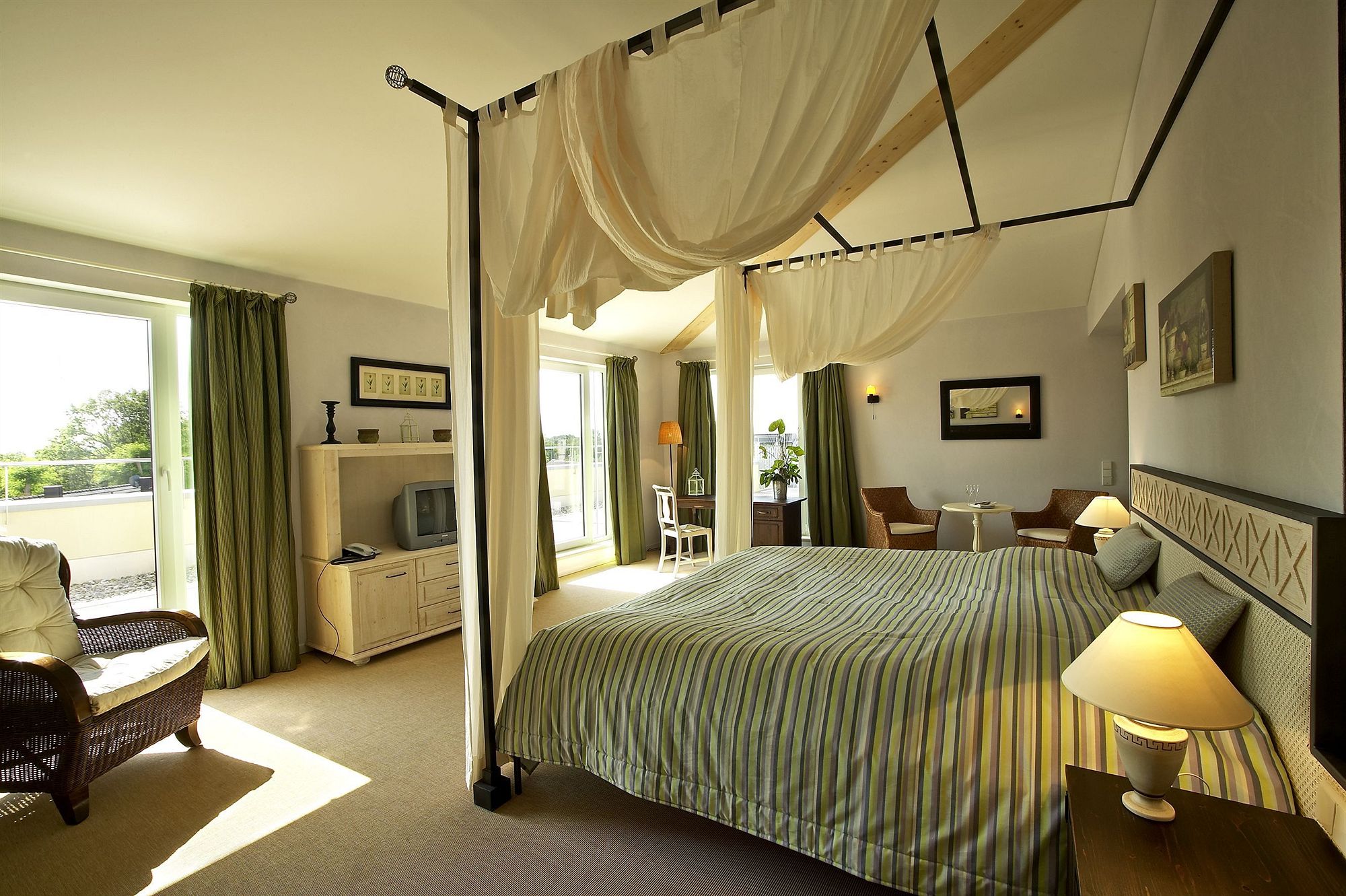 Фото Hotel Hirschen