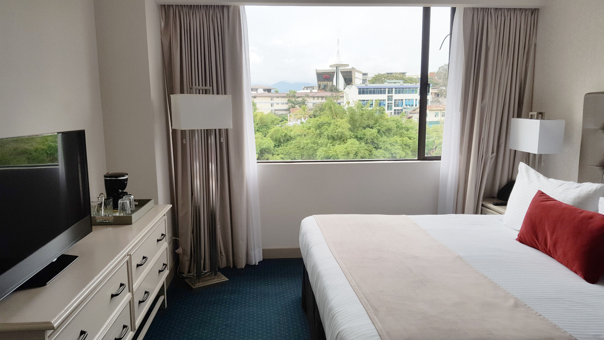 Фото Taormina Hotel and Casino