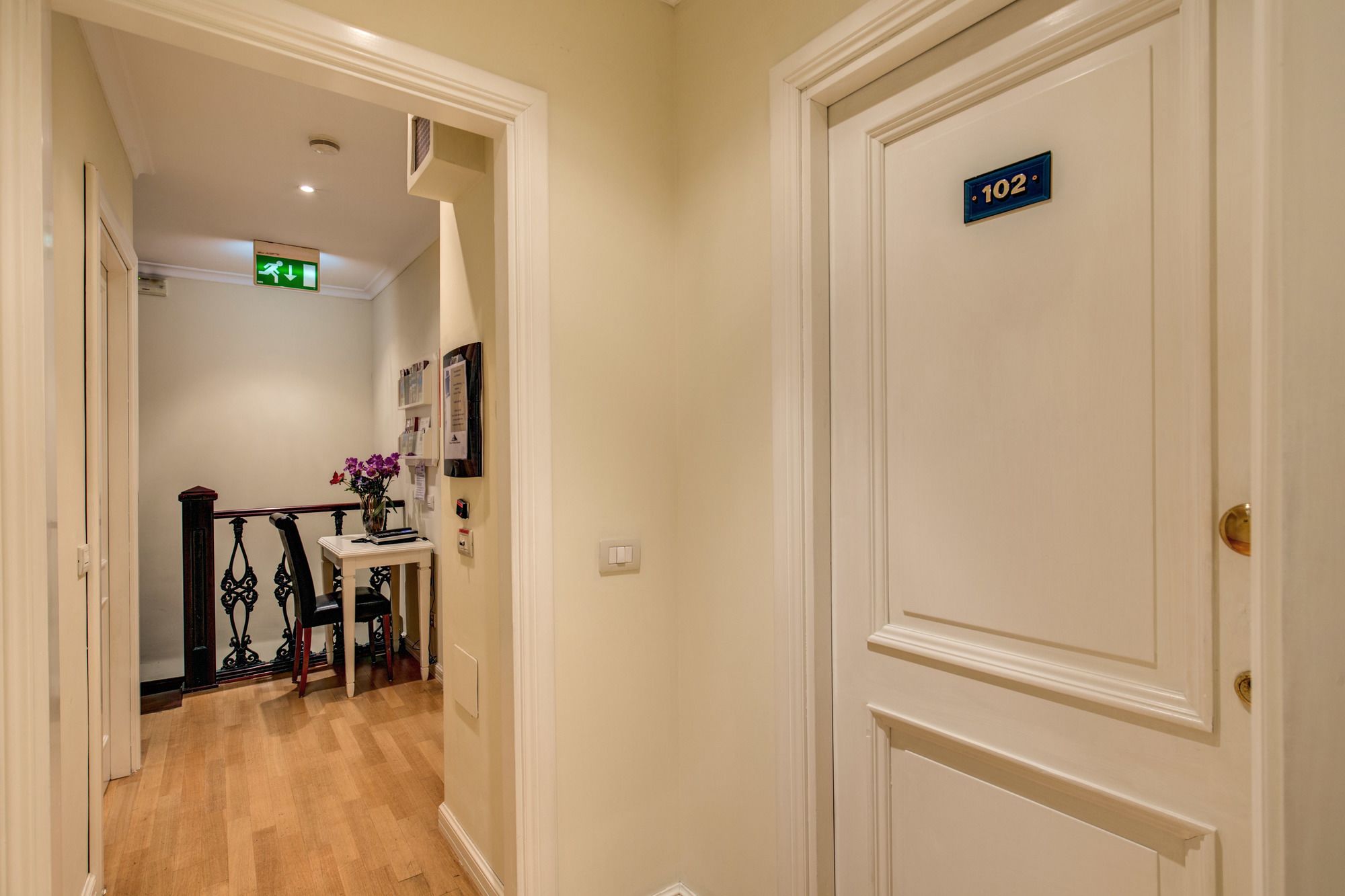 Фото Flann O'Brien Rooms