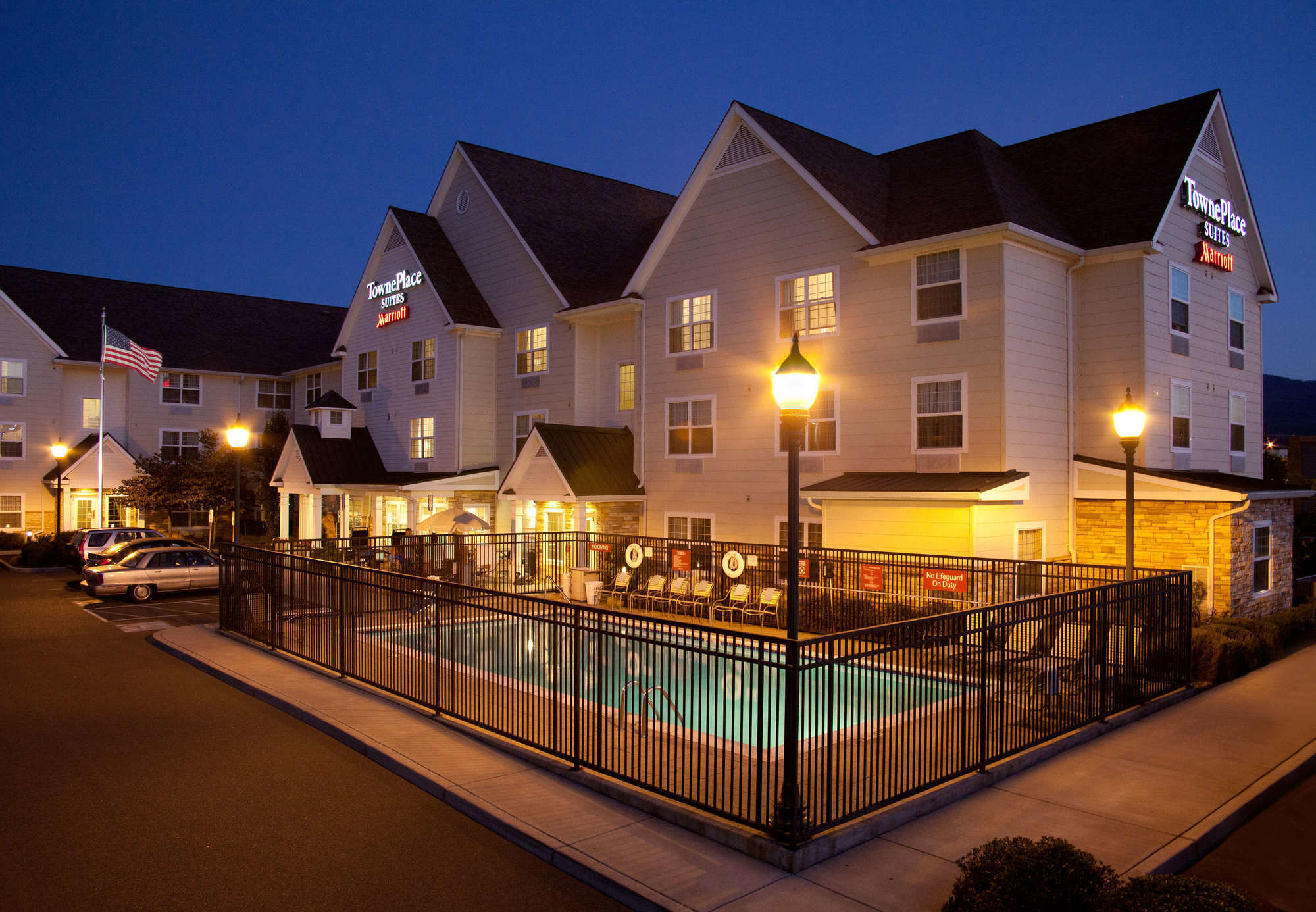 Фото TownePlace Suites by Marriott Medford