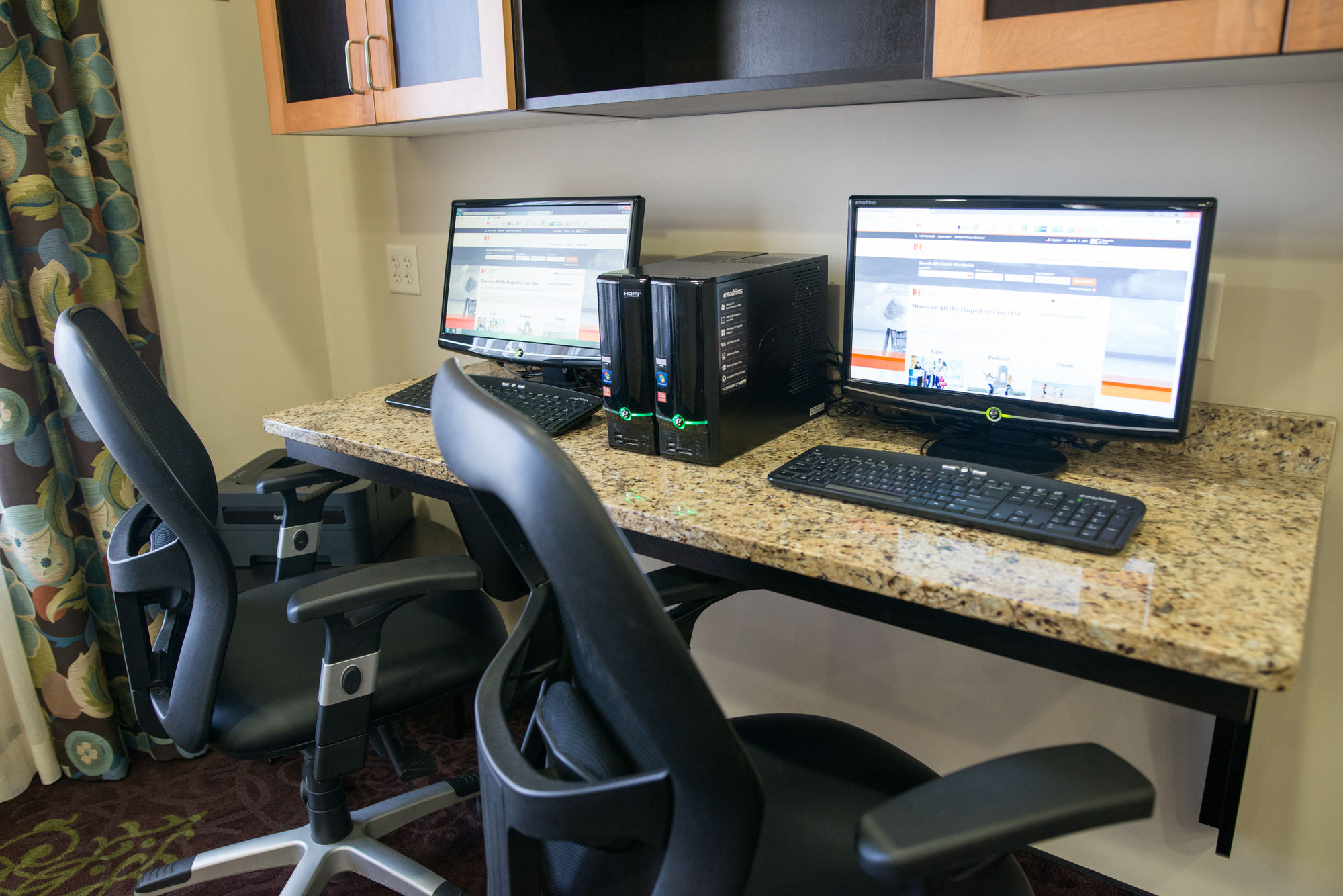 Фото Holiday Inn Express Hotel & Suites Albert Lea - I-35, an Ihg Hotel