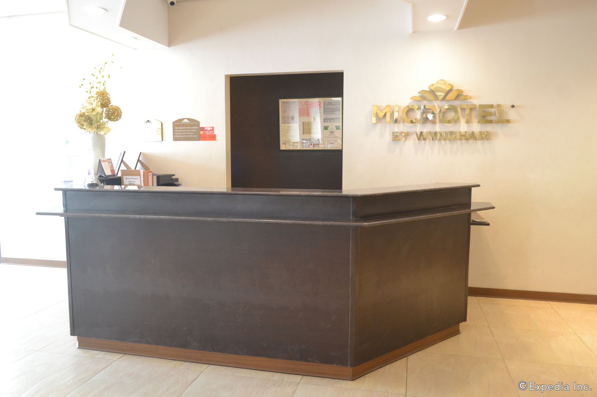 Фото Microtel by Wyndham General Santos