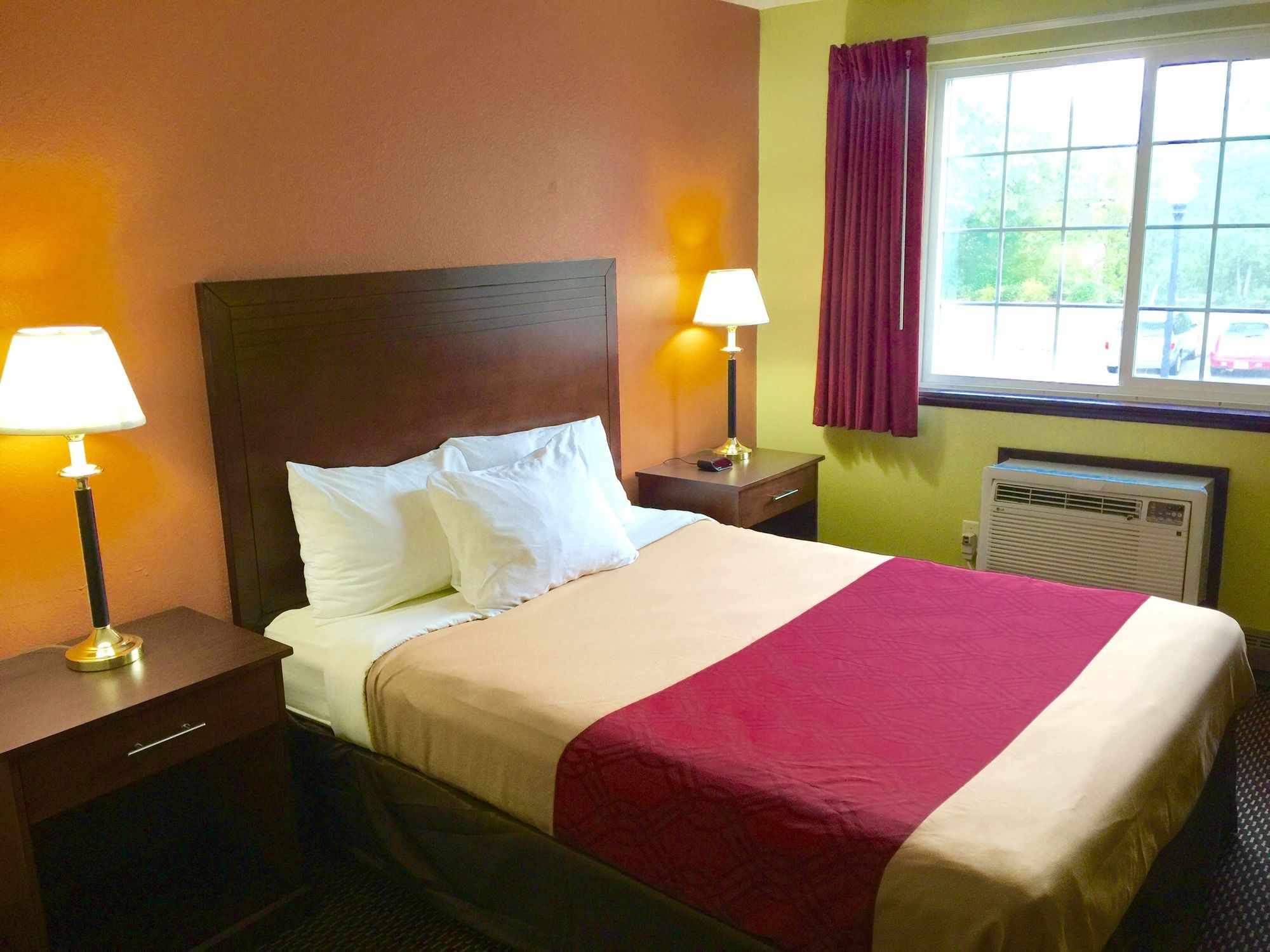 Фото Rodeway Inn Willamette River