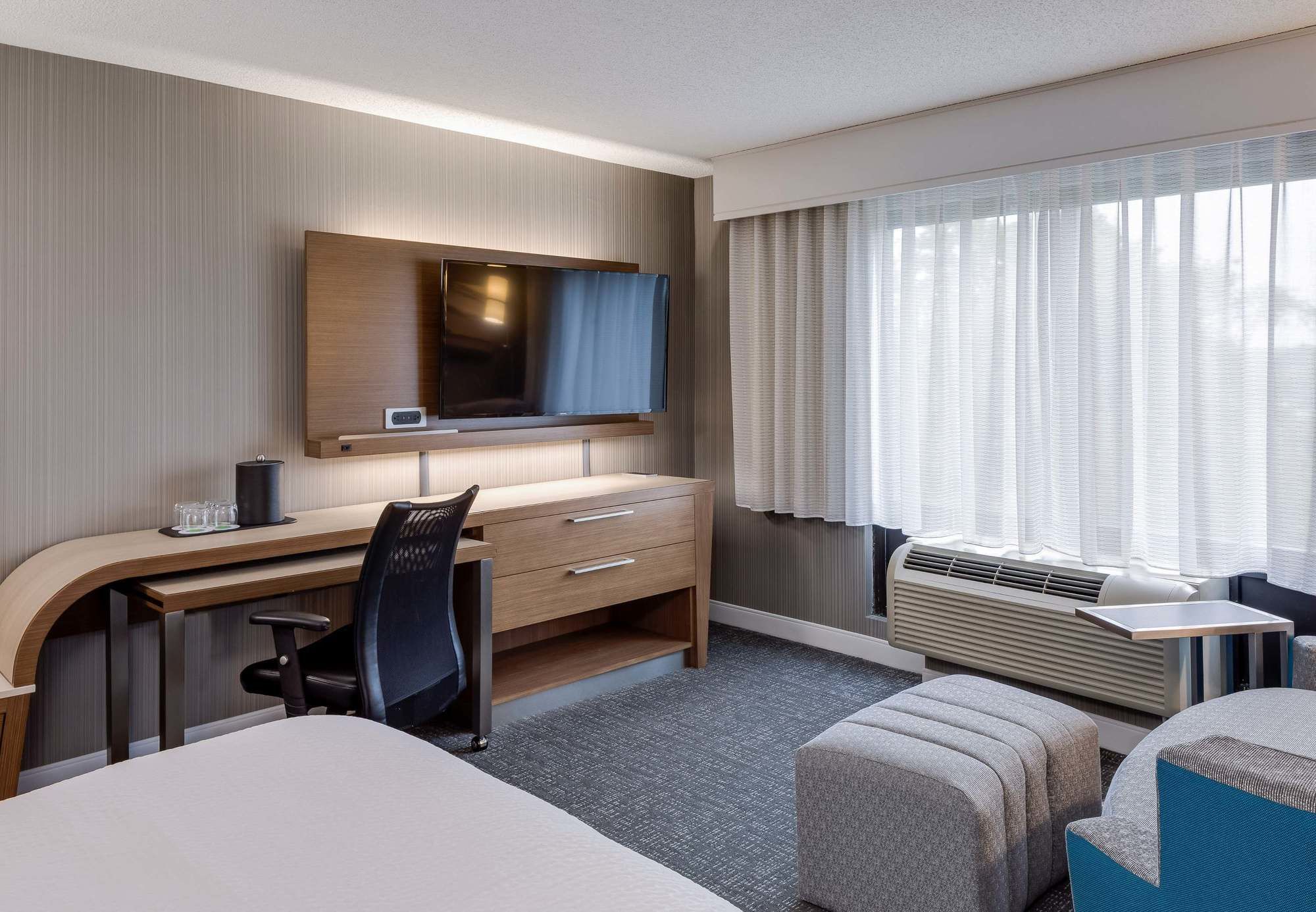 Фото Courtyard by Marriott in Portsmouth