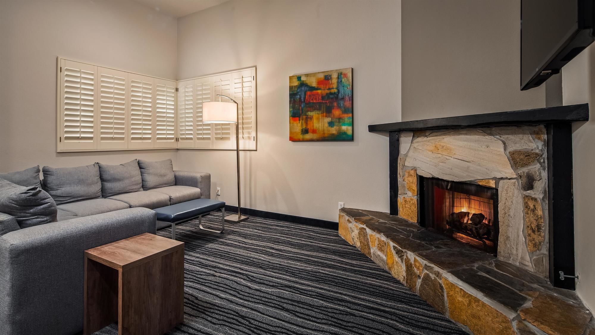 Фото Best Western Posada Royale Hotel & Suites