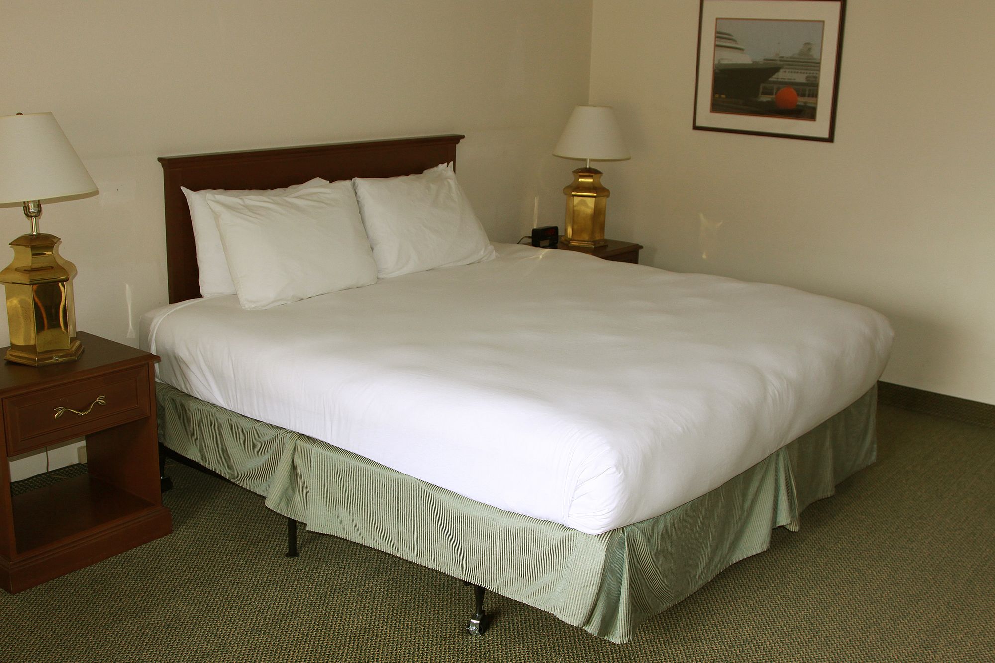 Фото Astoria Riverwalk Inn