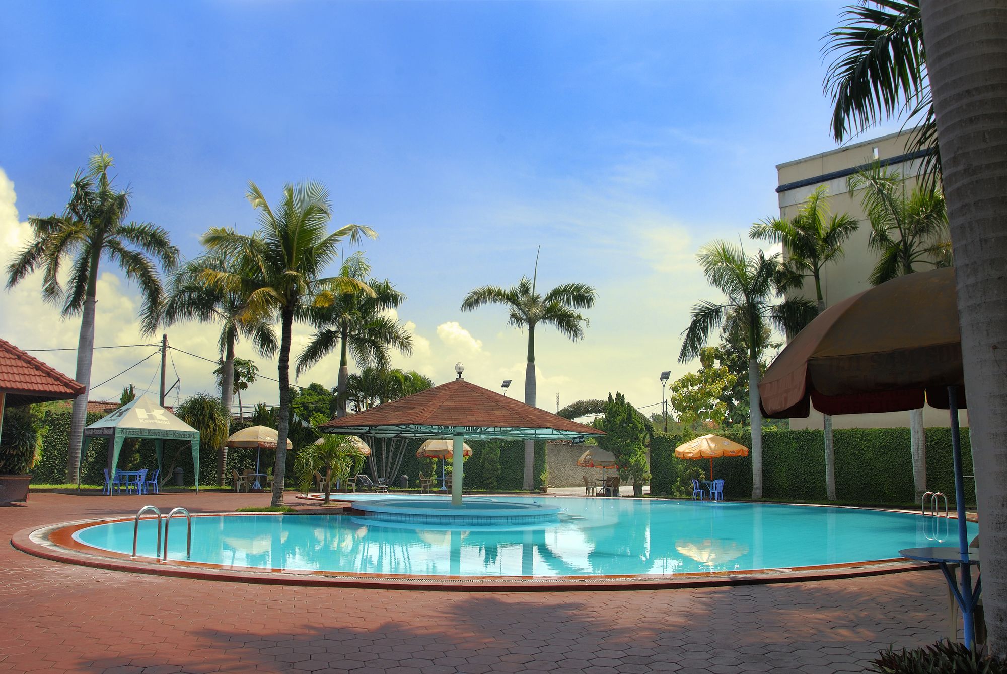 Фото Hotel Merdeka Madiun