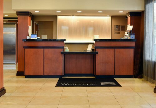 Внешний вид отеля Fairfield Inn & Suites Hartford Airport в Уиндзор-Локсе, фото 3